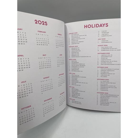 New Sanrio Hello Kitty & Friends 2025 12 Month Planner With Elastic Band - Picture 6 of 8